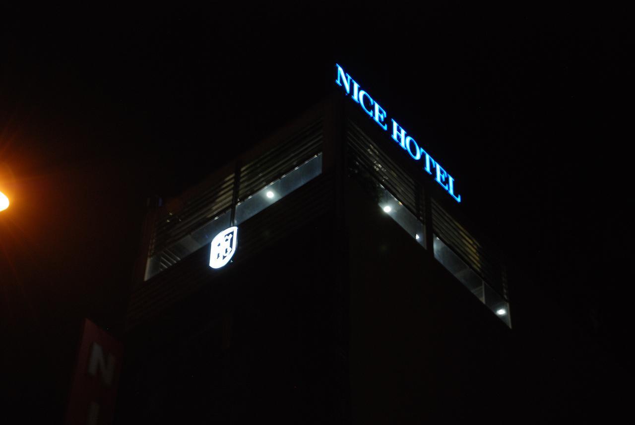 Nice Hotel Hanoi Exteriör bild